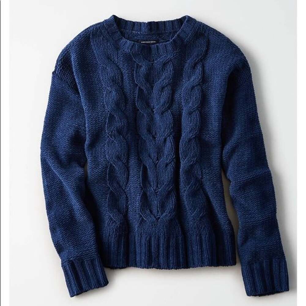 American Eagle Cable Knit Sweater Size S Blue Chenille